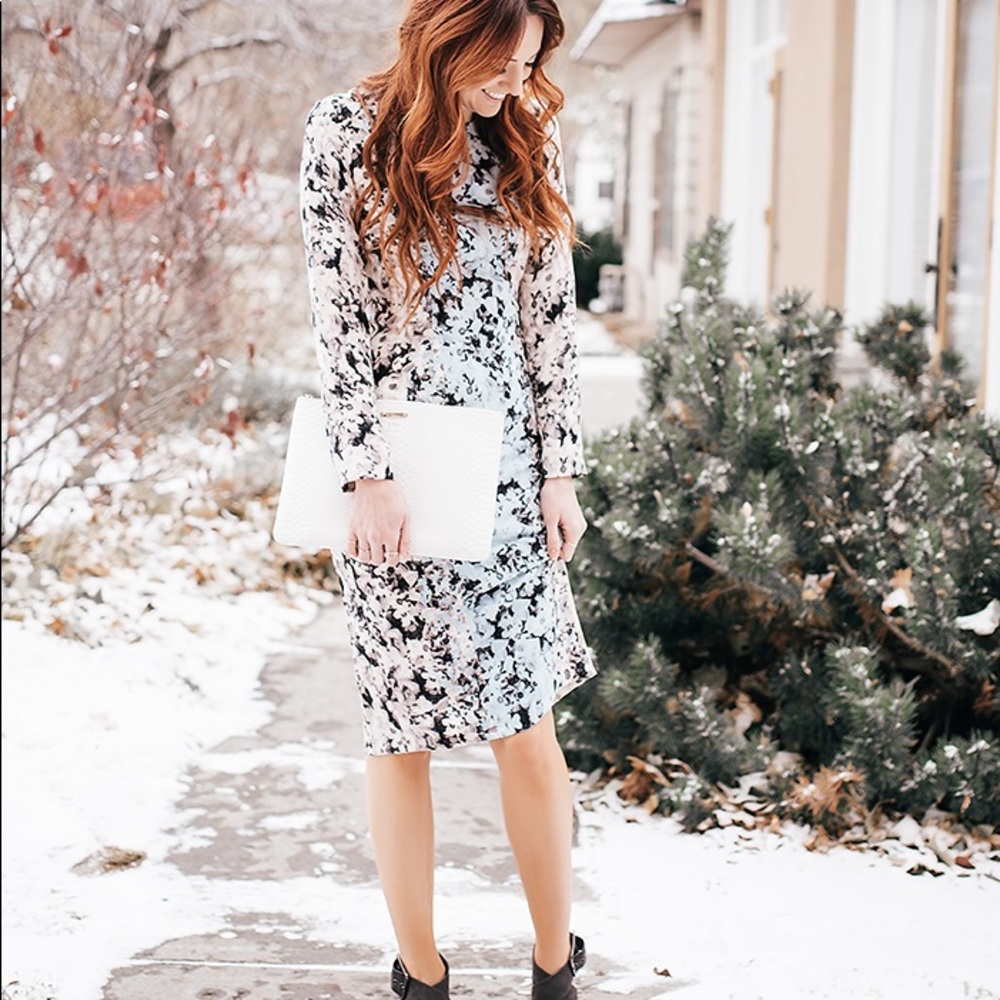 Maggy London long sleeve midi dress